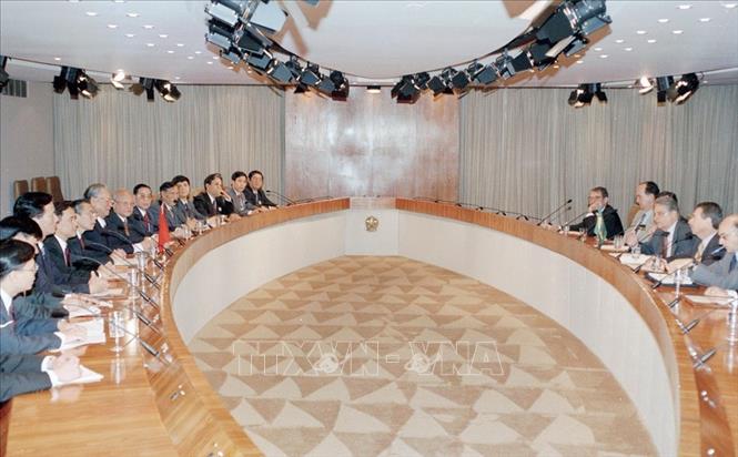 Trong ảnh: Chủ tịch nước Lê Đức Anh hội đàm với Tổng thống Brazil Fernando Henrique Cardoso trong chuyến thăm chính thức Brazil, tháng 10/1995. Ảnh: Cao Phong – TTXVN