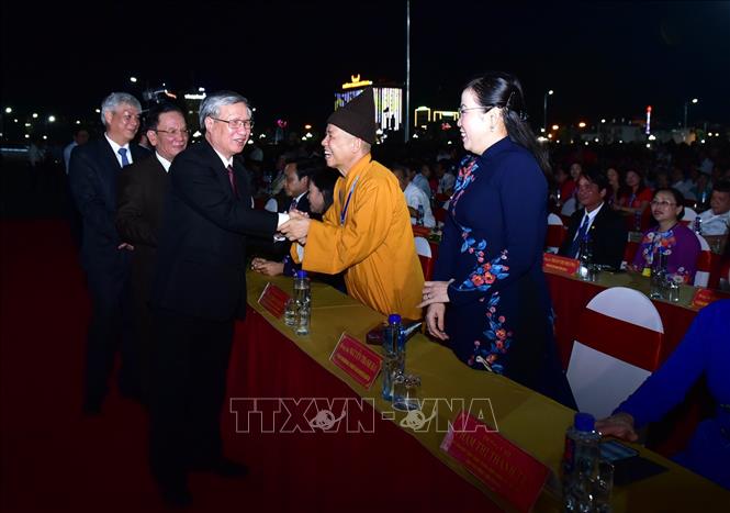 Trong ảnh: Đồng chí Trần Quốc Vượng, Ủy viên Bộ Chính trị, Thường trực Ban Bí thư với các đại biểu. Ảnh: Diệp Anh - TTXVN
