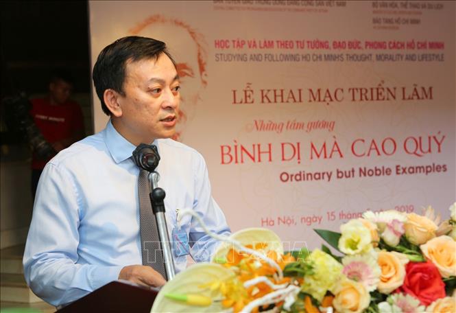 Trong ảnh: Ông Vũ Mạnh Hà, Giám đốc Bảo tàng Hồ Chí Minh phát biểu khai mạc triển lãm. Ảnh: Thành Đạt - TTXVN  