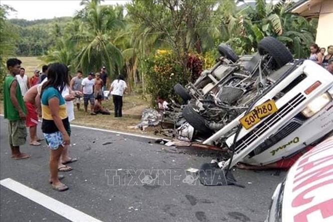 Trong ảnh: Hiện trường vụ tai nạn giao thông tại Babatngon, Leyte, Philippines, ngày 17/5/2019. Ảnh: ABS-CBN News/ TTXVN
