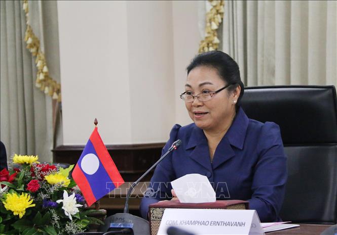 Photo: Lao Deputy Foreign Minister Khamphau Onthavan speaks at the session. VNA Photo: Xuân Tú