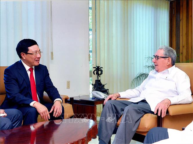 Trong ảnh: Phó Thủ tướng, Bộ trưởng Ngoại giao Phạm Bình Minh tiếp kiến Bí thư thứ nhất Đảng Cộng sản Cuba Raúl Castro Ruz. Ảnh: Vũ Lê Hà - PV TTXVN tại Cuba