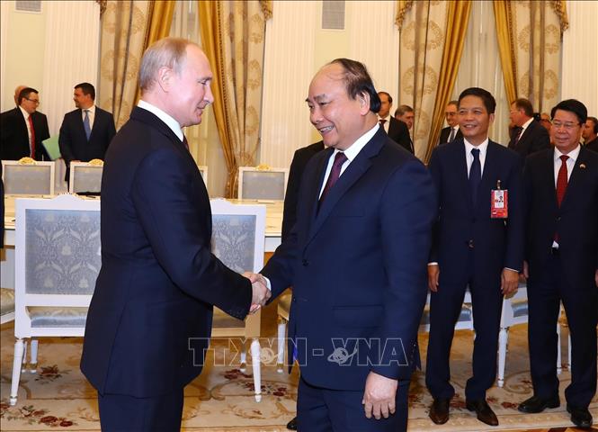 Trong ảnh: Thủ tướng Nguyễn Xuân Phúc hội kiến Tổng thống Nga Vladimir Putin. Ảnh: Thống Nhất - TTXVN