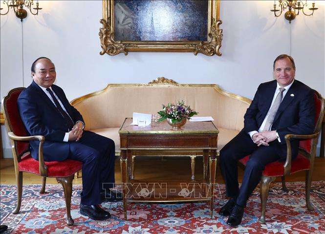 Trong ảnh: Thủ tướng Nguyễn Xuân Phúc hội đàm hẹp với Thủ tướng Thụy Điển Stefan Löfven. Ảnh: Thống Nhất – TTXVN
 
