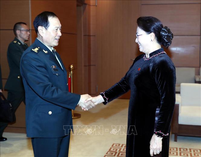 Trong ảnh: Chủ tịch Quốc hội Nguyễn Thị Kim Ngân tiếp Bộ trưởng Bộ Quốc phòng Trung Quốc Ngụy Phượng Hòa. Ảnh: Trọng Đức - TTXVN