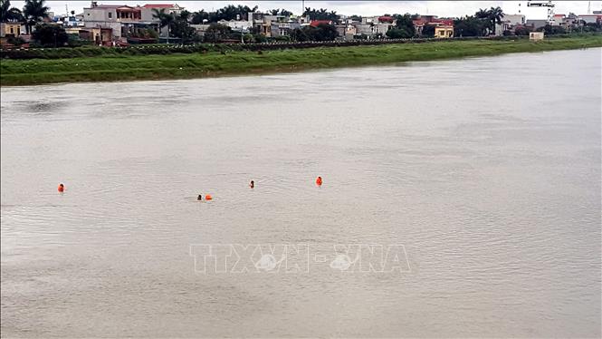 Trong ảnh: Đoạn sông Trà Lý chảy qua địa phận phường Hoàng Diệu, thành phố Thái Bình, tỉnh Thái Bình, vào các buổi chiều mùa hè có nhiều người dân, trẻ em ra tắm. Ảnh: Nguyễn Công Hải - TTXVN