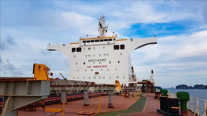 Photo: A view on board of the ANNOU MAX bulk carrier. VNA Photo: Trung Nguyên