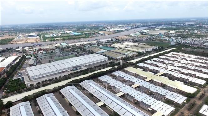 Trong ảnh: Khu công nghiệp Thuận Đạo hiện đã được lấp đầy 95%, trong đó 90% doanh nghiệp có vốn đầu tư FDI. Ảnh: Danh Lam – TTXVN