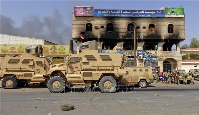 Trong ảnh (tư liệu): Các lực lượng ủng hộ Chính phủ Yemen tuần tra tại Hodeida ngày 8/11/2018. Ảnh: AFP/ TTXVN