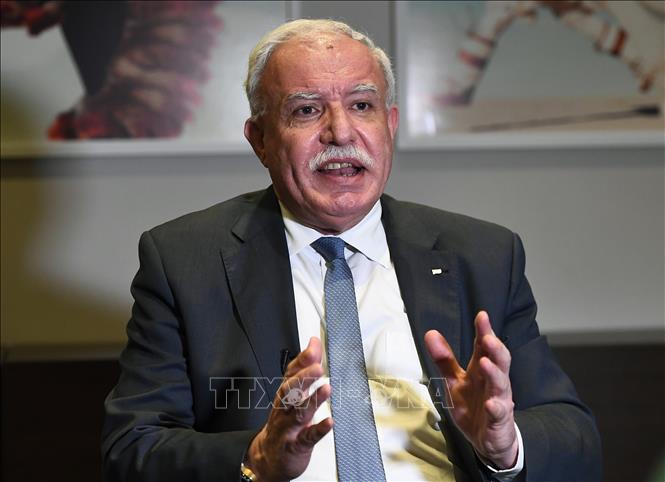 Trong ảnh (tư liệu): Ngoại trưởng Palestine Riyad al-Malki phát biểu với báo giới tại Brussels, Bỉ, ngày 21/1/2018. Ảnh: AFP/ TTXVN