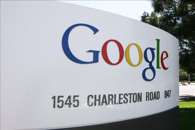 Trong ảnh: Biểu tượng Google tại trụ sở ở Mountain View, Silicon Valley, San Francisco, Mỹ. Ảnh: AFP/ TTXVN