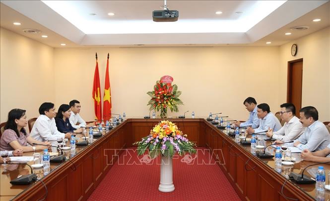 Trong ảnh: Tổng Giám đốc Thông tấn xã Việt Nam Nguyễn Đức Lợi tiếp Đoàn đại biểu Bộ Y tế. Ảnh: Dương Giang - TTXVN