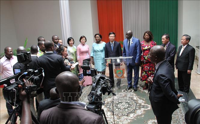 dong chi vo van thuong hoi kien thu tuong va chu tich quoc hoi cote d 8217 ivoire