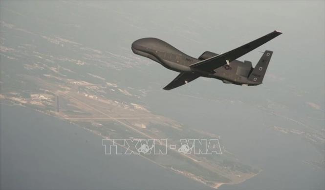 Trong ảnh (tư liệu): Máy bay do thám không người lái RQ-4A của hải quân Mỹ bay qua Maryland. Ảnh: Northrop Grumman/TTXVN