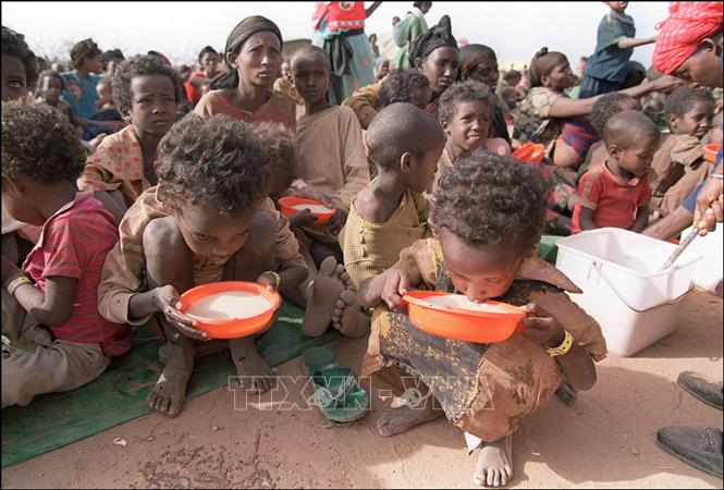 Trong ảnh: Trẻ em tại trại tị nạn  Kebribeyah , Ethiopia. Ảnh: AFP?TTXVN
