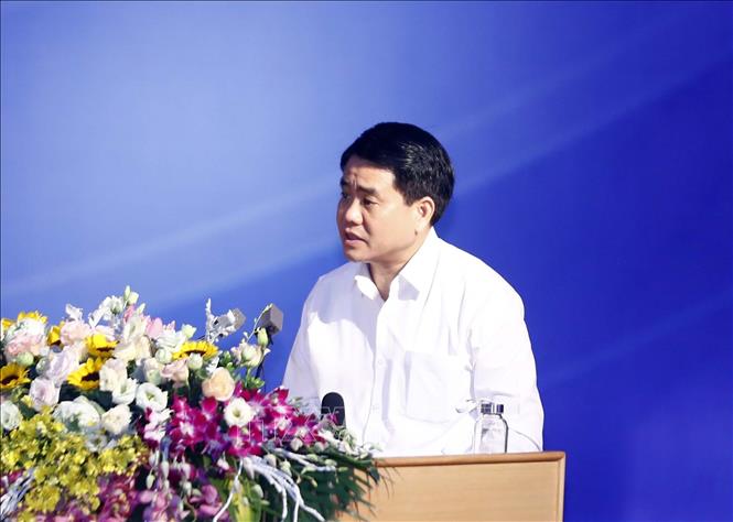 Trong ảnh: Chủ tich Uỷ ban Thành phố Hà Nội Nguyễn Đức Chung phát biểu tại hội nghị. Ảnh: Thống Nhất- TTXVN
