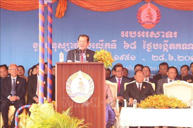 Trong ảnh: Chủ tịch CPP, Thủ tướng Hun Sen phát biểu tại lễ kỷ niệm. Ảnh: Nhóm P/v TTXVN tại Campuchia
