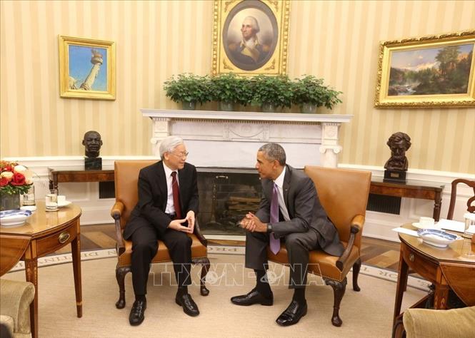 Trong ảnh: Tổng Bí thư Nguyễn Phú Trọng hội đàm với Tổng thống Hoa Kỳ Barack Obama, ngày 7/7/2015, tại Nhà Trắng ở Thủ đô Washington D.C, trong chuyến thăm chính thức Hoa Kỳ từ ngày 6 - 10/7/2015. Đây là chuyền thăm đầu tiên tới Hoa Kỳ của người lãnh đạo cao nhất Đảng Cộng sản Việt Nam kể từ sau khi kết thúc chiến tranh. Ảnh: Trí Dũng – TTXVN