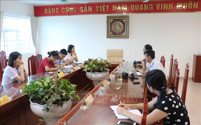 Trong ảnh: Toàn cảnh buổi làm việc giữa phóng viên với đại diện Bệnh viện Sản Nhi tỉnh Bắc Ninh. Ảnh: Thanh Thương – TTXVN