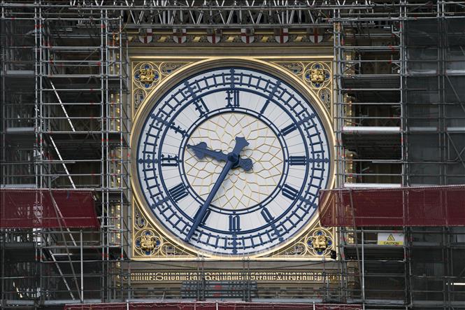 Trong ảnh: Đồng hồ Big Ben đang được tu sửa tại London, Anh ngày 20/3/2019. Ảnh: THX/TTXVN

