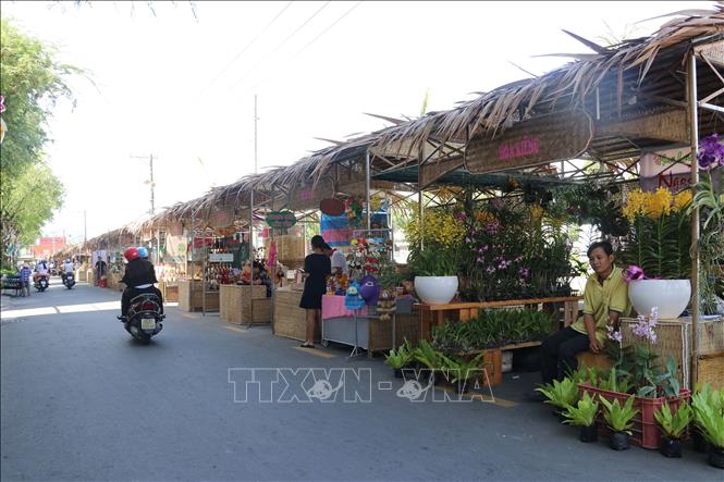 Trong ảnh: Góc chợ quê - khu ẩm thực giới thiệu sản phẩm Đồng Tháp trong khuôn khổ tuần lễ du lịch Đồng Tháp năm 2019. Ảnh: Nguyễn Văn Trí - TTXVN