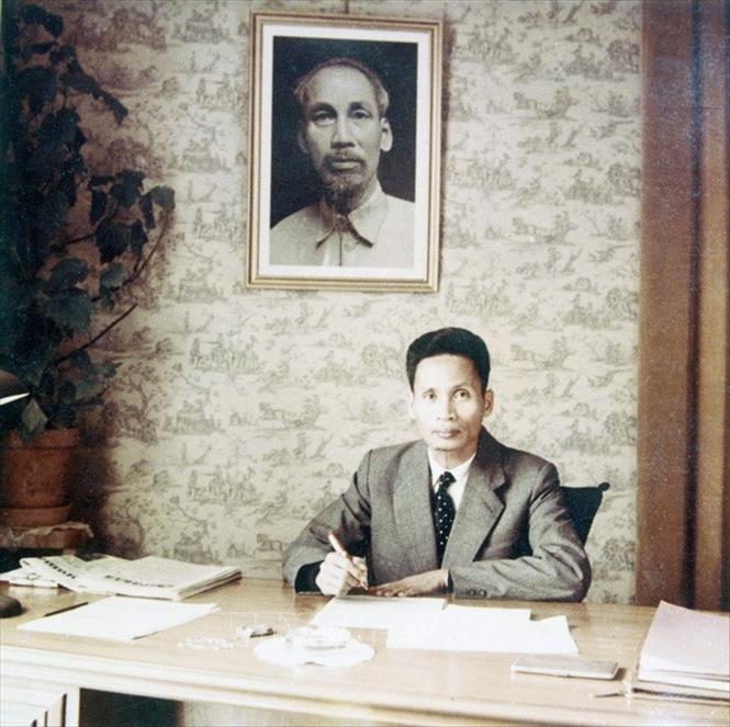 Trong ảnh: Phó Thủ tướng Phạm Văn Đồng, Trưởng Phái đoàn Việt Nam Dân chủ Cộng hòa tại Hội nghị Geneva về Đông Dương (Thụy Sĩ, 1954). Ảnh: Tư liệu TTXVN