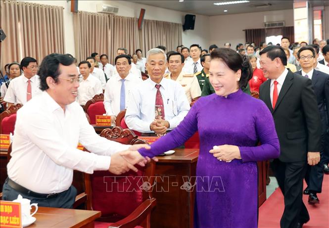 Trong ảnh: Chủ tịch Quốc hội Nguyễn Thị Kim Ngân với các đại biểu tham dự buổi lễ. Ảnh: Trọng Đức - TTXVN
