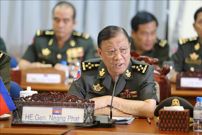 Đại tướng Neang Phat phát biểu tại cuộc đối thoại. Ảnh: Minh Hưng, P/v CQTT TTXVN tại Campuchia. 
