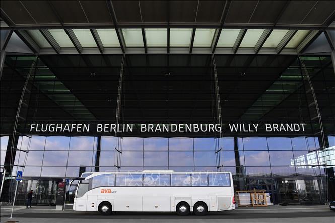 Trong ảnh: Quang cảnh sân bay Berlin-Brandenburg Airport (BER), Đức. Ảnh: AFP/ TTXVN