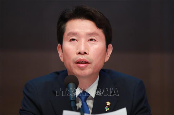 Trong ảnh: Đại diện đảng Dân chủ cầm quyền tại Quốc hội Lee In-young phát biểu trong một sự kiện ở Seoul ngày 19/6/2019. Ảnh: Yonhap/TTXVN