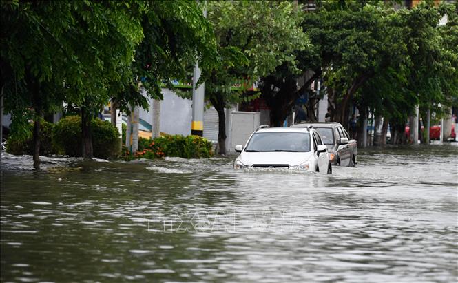 Trong ảnh: Ngập lụt do mưa bão tại Hải Khẩu, tỉnh Hải Nam ngày 1/8/2019. Ảnh: THX/TTXVN