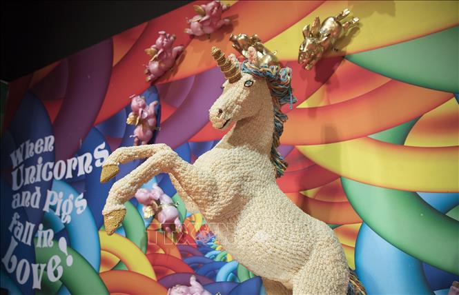 Trong ảnh: Những con vật xinh xắn làm từ các loại kẹo trưng bày tại triển lãm ở Houston,  Mỹ, ngày 4/8. Ảnh: THX/TTXVN