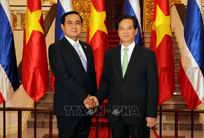 Trong ảnh: Thủ tướng Nguyễn Tấn Dũng đón và hội đàm với Thủ tướng Thái Lan Prayuth Chan-ocha thăm chính thức Việt Nam từ ngày 27 - 28/11/2014. Ảnh: Đức Tám – TTXVN