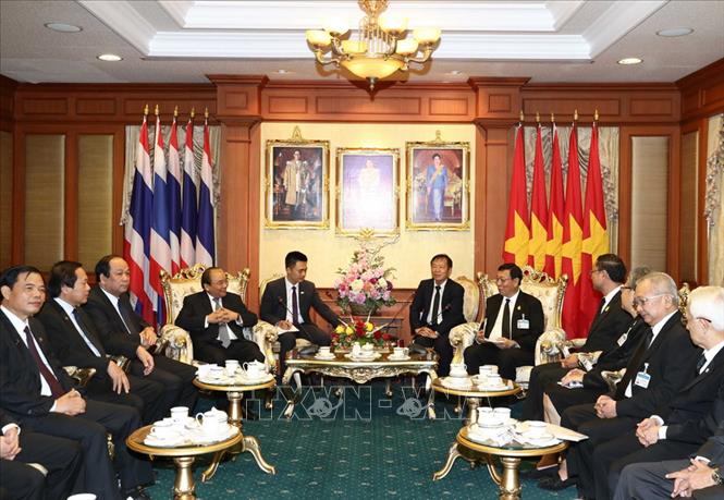 Trong ảnh: Sáng 18/8/2017, tại Thủ đô Bangkok, Thủ tướng Nguyễn Xuân Phúc hội kiến Chủ tịch Hội đồng Lập pháp Quốc gia Thái Lan Pornpetch Wichitcholchai, nhân chuyến thăm chính thức Vương quốc Thái Lan. Ảnh: Thống Nhất – TTXVN


