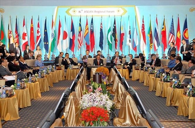 Trong ảnh: Diễn đàn Khu vực ASEAN (ARF) lần thứ 16 tại Phuket (Thái Lan), ngày 23/7/2009. Ảnh: Nhan Sáng – TTXVN
