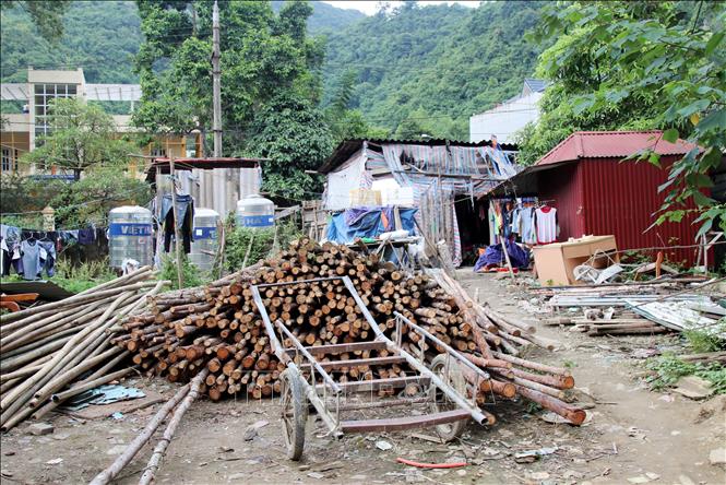 Trong ảnh: Khu xây dựng trái phép tại Cửa khẩu Tân Thanh. Ảnh: Thái Thuần – TTXVN