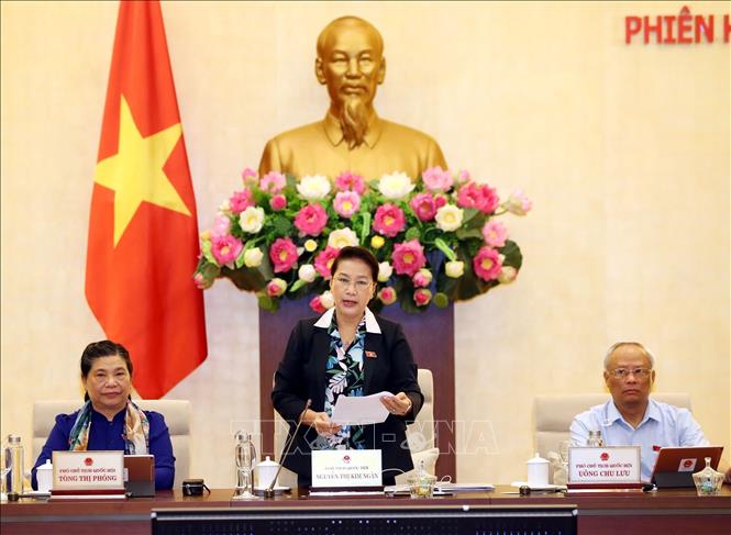 Photo: NA Chairwoman Nguyen Thi Kim Ngan chairs the session. VNA Photo: Trọng Đức