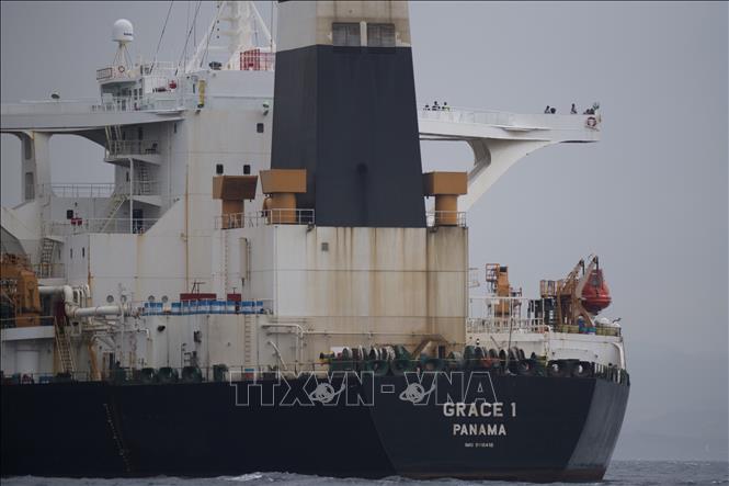 Trong ảnh: Tàu chở dầu Grace 1 của Iran trên vùng biển ngoài khơi Gibraltar ngày 6/7/2019. Ảnh: AFP/TTXVN