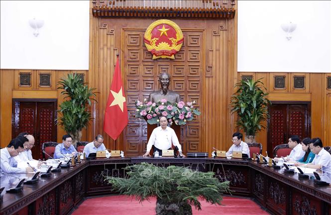 Photo: Prime Minister Nguyen Xuan Phuc speaks at the Government meeting. VNA Photo: Thống Nhất