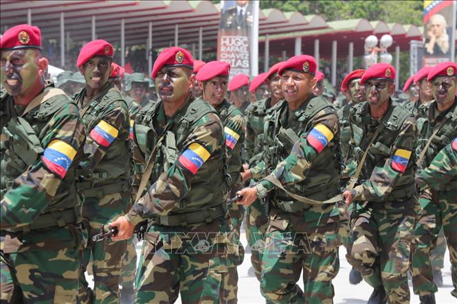 Trong ảnh (tư liệu): Binh sĩ Venezuela tham gia lễ duyệt binh nhân ngày Quốc khánh tại Caracas, ngày 5/7/2019. Ảnh: AFP/ TTXVN