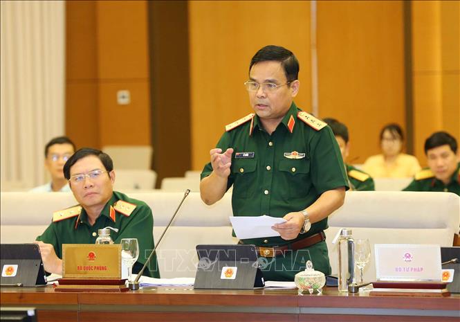 Trong ảnh: Thượng tướng Lê Chiêm, Ủy viên Trung ương Đảng, Thứ trưởng Bộ Quốc phòng phát biểu ý kiến. Ảnh: Doãn Tấn - TTXVN
