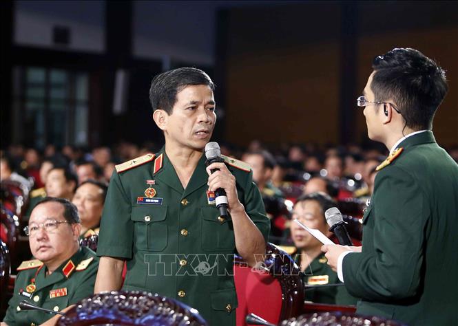 Trong ảnh: Thiếu tướng Hoàng Kim Phụng, Cục trưởng Cục Gìn giữ Hòa bình Việt Nam giao lưu tại chương trình. Ảnh: Văn Điệp - TTXVN