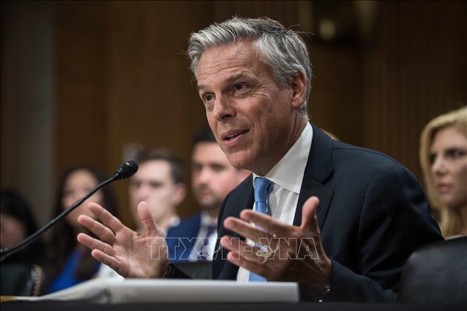 Trong ảnh (tư liệu): Ông Jon Huntsman trong phiên điều trần tại Ủy ban Đối ngoại Thượng viện Mỹ ở Washington, DC, ngày 19/9/2017. Ảnh: AFP/ TTXVN