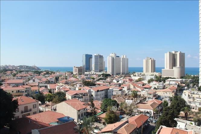 Quang cành thành phố Tel Aviv nhìn từ trên cao xuống. Ảnh: Việt Thắng-P/vTTXVN tại Israel
