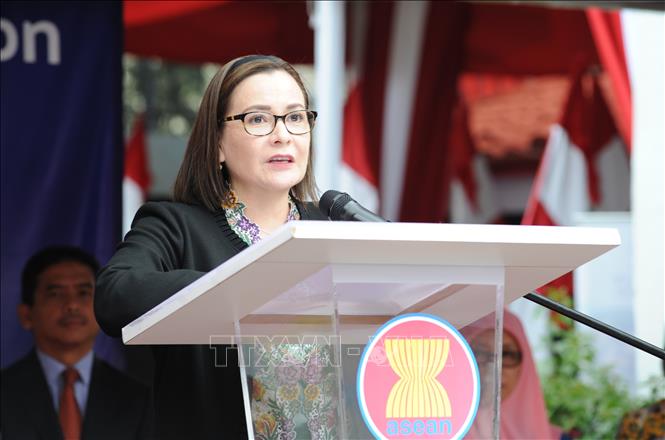 Phó Tổng Vụ trưởng châu Á-Thái Bình Dương của Bộ Ngoại giao Mexico, Atzimba Luna Becerril phát biểu tại buổi lễ. Ảnh: Lưu Việt Hùng-P/vTTXVN tại Mexico