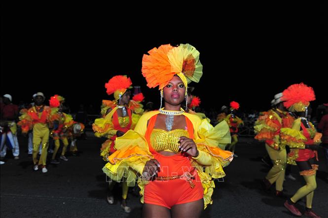 Trong ảnh: Vũ điệu tập thể trong lễ hội Carnaval La Habana 2019. Ảnh: Lê Hà - Pv TTXVN tại Cuba   