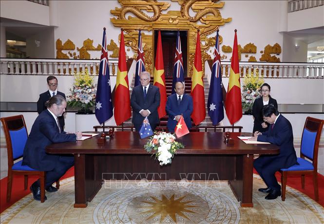 Trong ảnh: Thủ tướng Nguyễn Xuân Phúc và Thủ tướng Australia Scott Morrison chứng kiến lễ ký Biên bản ghi nhớ về thiết lập quan hệ chiến lược và hợp tác giữa Tập đoàn Sovico và Công ty TNHH Avalon1. Ảnh: Thống Nhất – TTXVN