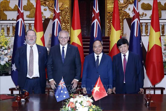 Trong ảnh: Thủ tướng Nguyễn Xuân Phúc và Thủ tướng Australia Scott Morrison chứng kiến lễ ký biên bản ghi nhớ về thiết lập quan hệ chiến lược và hợp tác giữa Tập đoàn Sovico và Công ty TNHH Avalon1. Ảnh: Thống Nhất – TTXVN