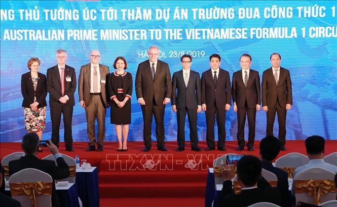 Trong ảnh: Thủ tướng Australia Scott Morrison và Phó Thủ tướng Vũ Đức Đam cùng các đại biểu. Ảnh: Lâm Khánh – TTXVN
