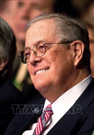 Trong ảnh (tư liệu): Tỷ phú David Koch tại một sự kiện ở Washington, DC, Mỹ, ngày 4/11/2011. Ảnh: AFP/ TTXVN